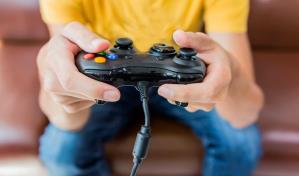 Un niño gasta todo el dinero de la tarjeta de su madre en Roblox