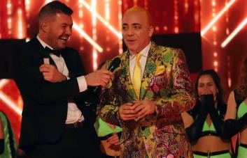 Con peluca morada: Cristian Castro reaparece en las redes más estrambótico que nunca