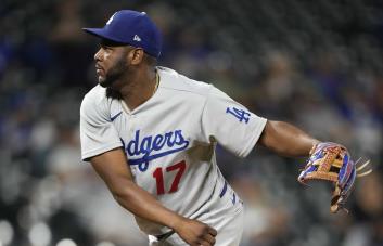 VIDEO | Dodgers aplastan a Rockies; Alberto sube al montículo