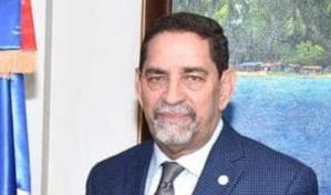 C&oacute;nsul dominicano en NY cierra su cuenta de Facebook por docenas de perfiles falsos