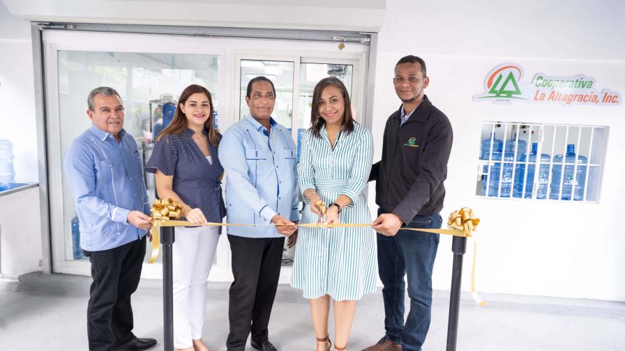 Cooperativa La Altagracia Inaugura planta procesadora de agua H2CLA