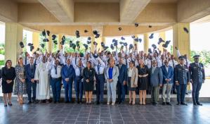 Escuela Nacional Penitenciaria grad&uacute;a agentes