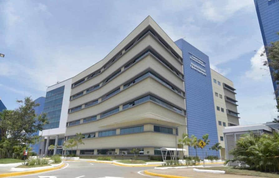 Hospital Luis E. Aybar abre consulta externa este viernes
