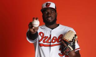 Relevista Félix Bautista dispuesto a ir al Clásico Mundial de Béisbol