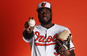 Relevista Félix Bautista dispuesto a ir al Clásico Mundial de Béisbol