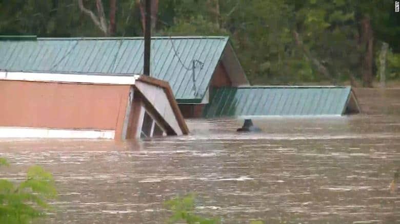 Se elevan a 15 los fallecidos por las inundaciones en Kentucky, EEUU