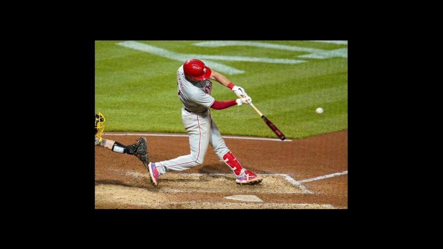 Los Filis derrotan 4-2 a Piratas con jonrón de Hoskins Los Filis derrotan 4-2 a Piratas con jonrón de Hoskins