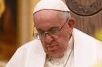 El papa termina visita a Canadá mostrando indignación por abusos a indígenas