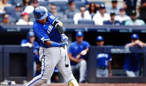 Reales derrotan 8-6 a Yanquis y evitan así la barrida de temporada