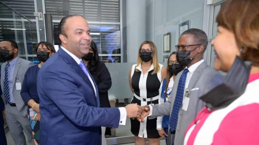 AFP Reservas entrega RD$449 millones en pago a sus afiliados de Santo Domingo Este AFP Reservas entrega RD$449 millones en pago a sus afiliados de Santo Domingo Este