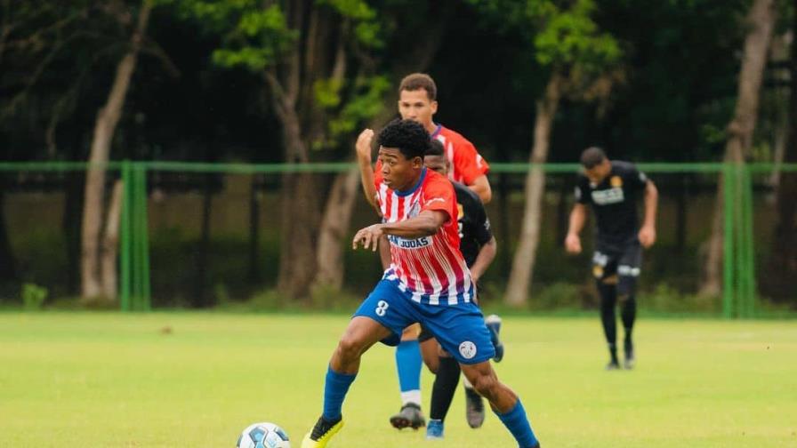 Delfines del Este vencen 6-1 a Pantoja en el fútbol sub-23