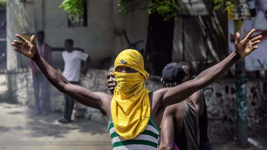 Asesinan exsenador haitiano en Puerto Príncipe y culpan a pandillas