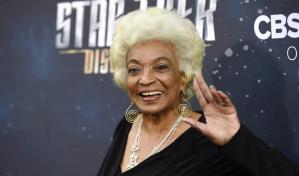 Nichelle Nichols, la teniente Uhura de Star Trek, muri&oacute; a los 89 a&ntilde;os