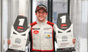Jimmy Llibre obtiene doble victoria en Porsche Sprint Challenge en Road America