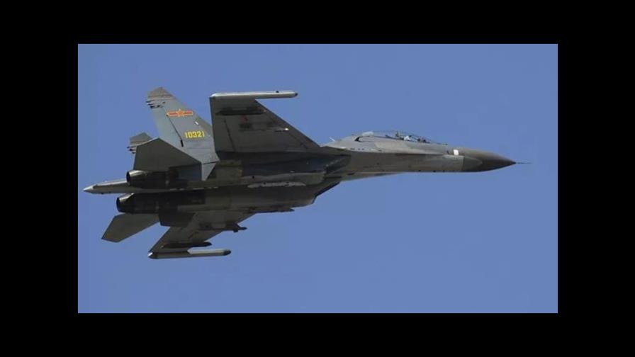 Aviones militares chinos cruzan el estrecho de Taiwán