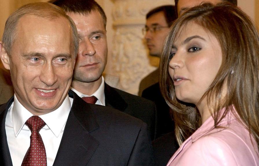 Nuevas sanciones de Estados Unidos incluyen a supuesta pareja de Putin