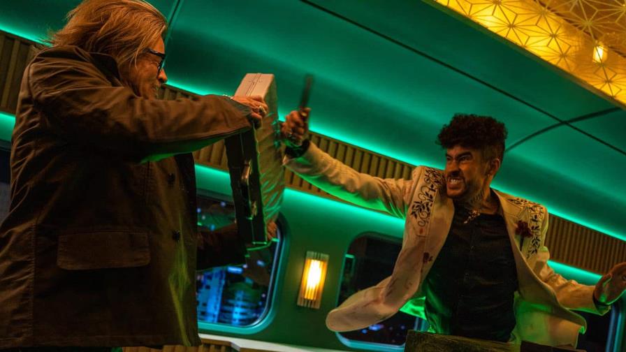 “Bullet Train”, un disparatado y violento viaje con Brad Pitt y Bad Bunny “Bullet Train”, un disparatado y violento viaje con Brad Pitt y Bad Bunny