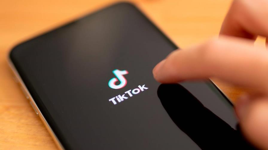 El parlamento británico cierra su cuenta TikTok tras protestas de diputados