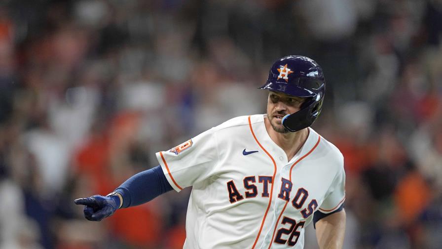 Mancini logra jonrón en la victoria ante los Medias Rojas