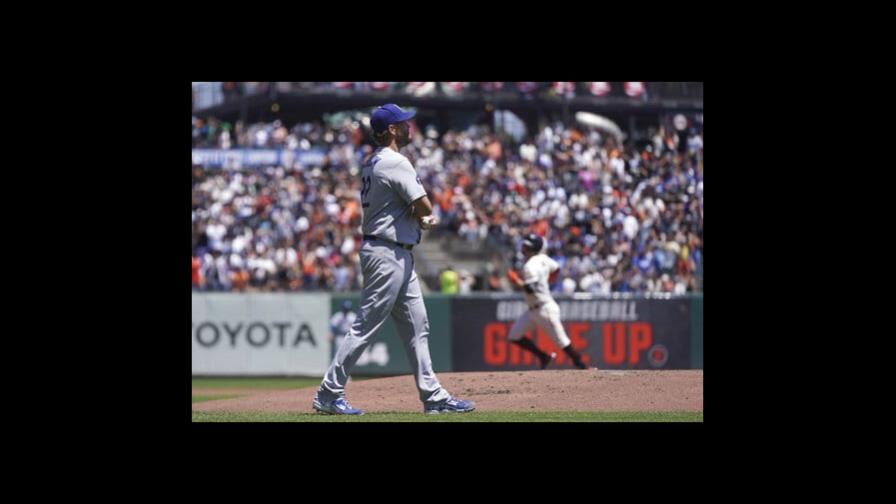 Kershaw se marcha por dolencia; Dodgers barren a Gigantes