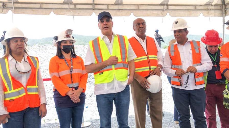 Abinader anuncia integrarán tuneladora y equipo de rescate de Canadá para mineros de Maimón