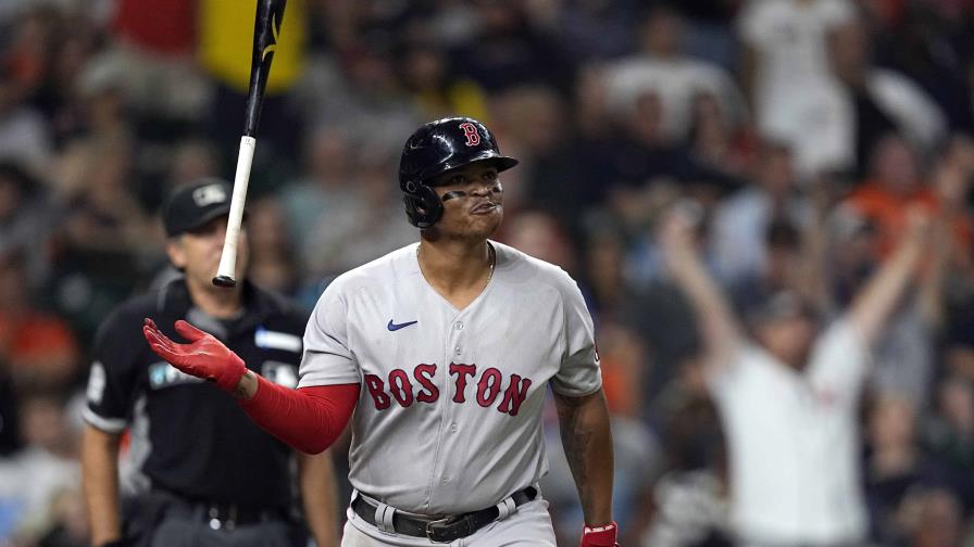 Devers y Alcántara marcan el camino entre los dominicanos en las Grandes Ligas