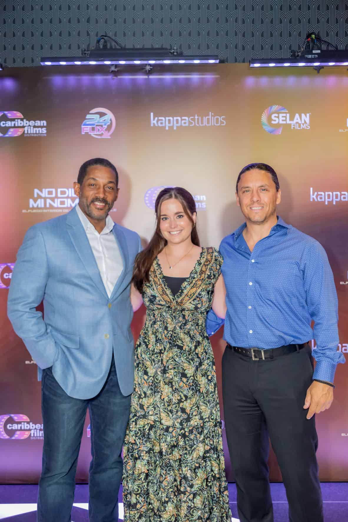 Cameron Arnett, Brooklyn Wittner y Jason Barbeck.