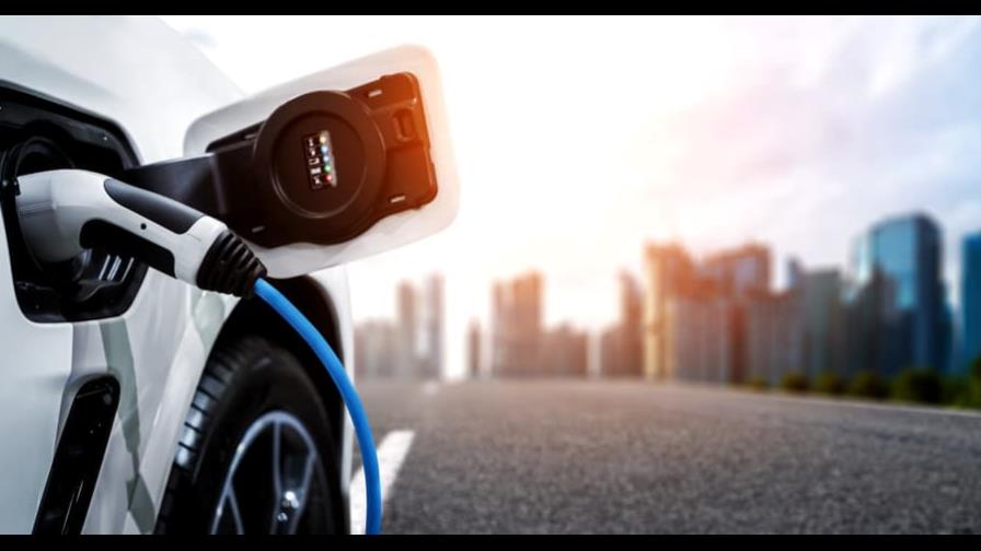 El 14 % de los estadounidenses planifica que su próximo auto sea eléctrico El 14 % de los estadounidenses planifica que su próximo auto sea eléctrico