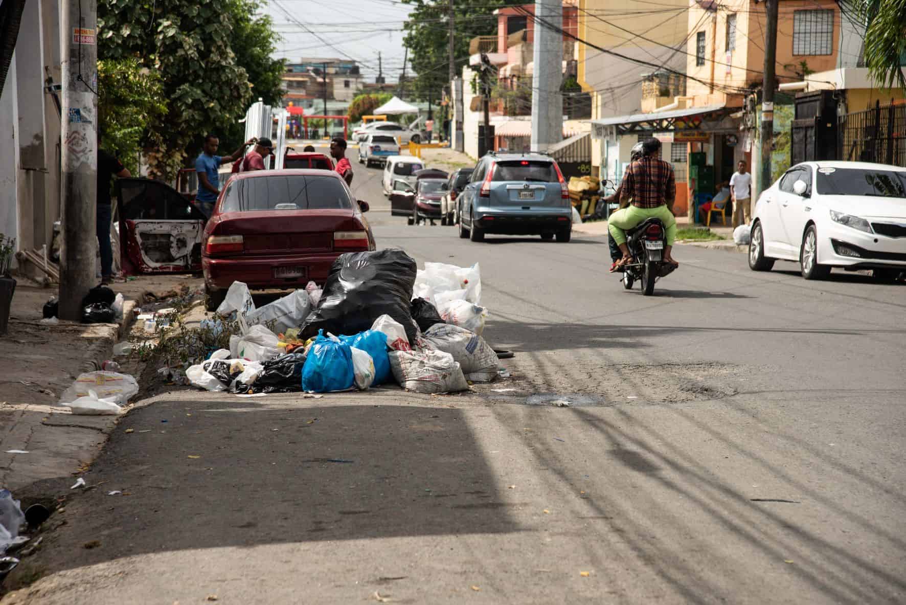 Más basura en las calles