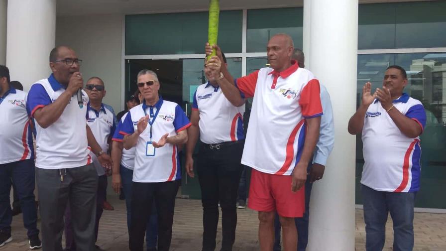 Realizan recorrido de la Antorcha Juegos Los Mina 2022 Realizan recorrido de la Antorcha Juegos Los Mina 2022