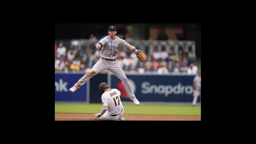 Los Rockies ganan 7-3 a Padres; McMahon pega un gran jonrón