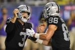 Raiders vencen a Jaguars en Partido del Salón de la Fama