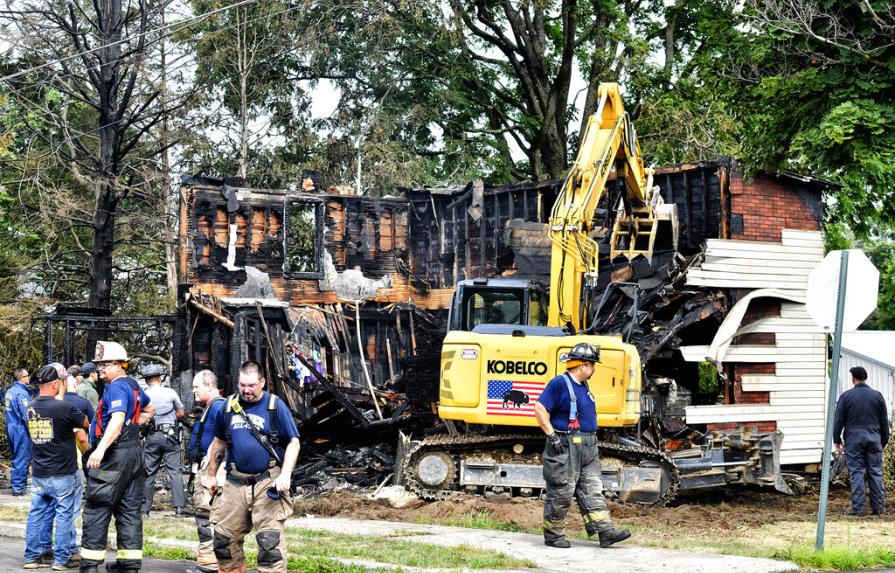Diez personas, incluidos tres niños, mueren en un incendio en EE.UU.