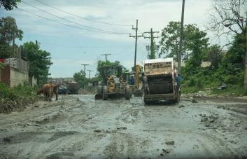 Obras Públicas inicia trabajos para mejorar carretera de Duquesa
