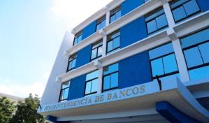 Superintendencia de Bancos aclara ningún funcionario recibió aumento de 129 %