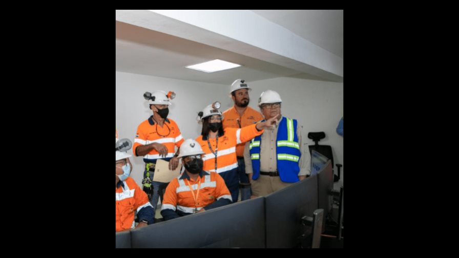 Avanzan en construcción de uno de los túneles para rescatar mineros en Maimón