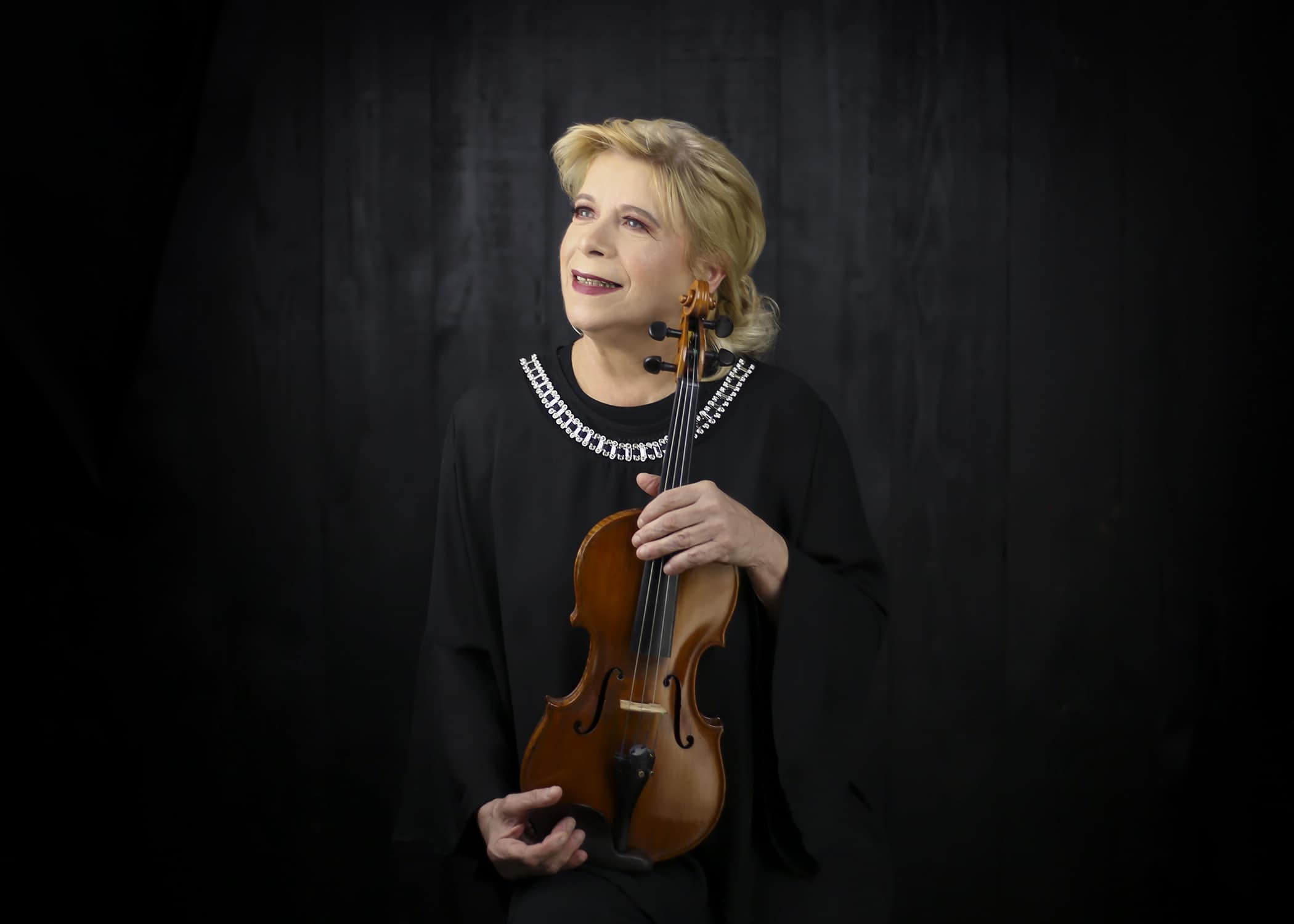 Zvezdana Radojkovic, violinista y violista.