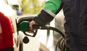 Gobierno congela los combustibles y mantiene el subsidio