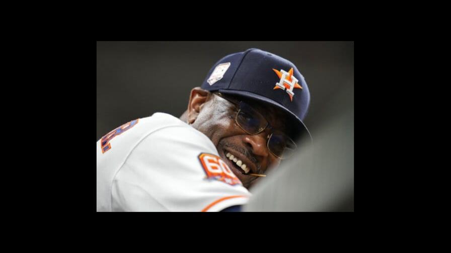 Dusty Baker, el manager de Astros, da positivo de COVID-19