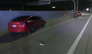 Agencia estadounidense investiga accidentes de Tesla que mataron a dos motociclistas