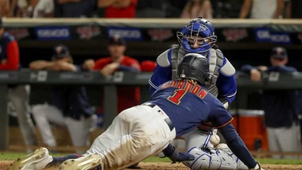 VIDEO | Mellizos ganan a Azulejos por pifias del receptor Danny Jansen