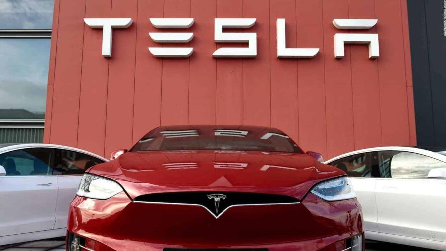 Un regulador de California acusa a Tesla de engañar a los consumidores Un regulador de California acusa a Tesla de engañar a los consumidores