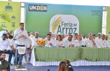 Ministro de Agricultura anuncia operativo de venta de pollo a RD$40 la libra