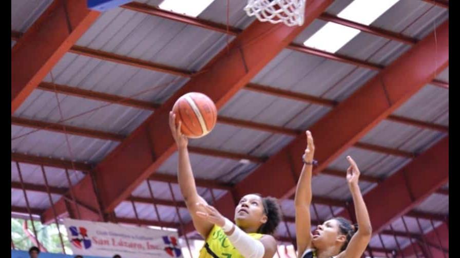 San Carlos derrota al Barias guiado por 35 de Yuleska Ramírez