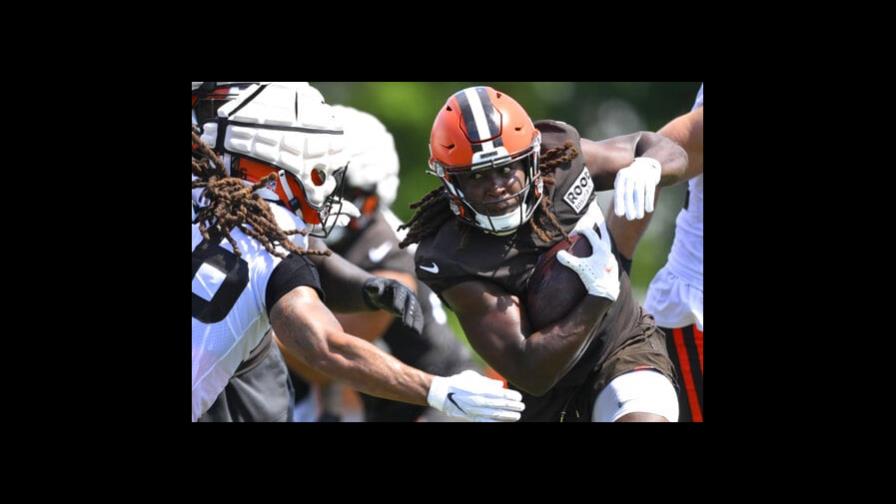 Kareem Hunt pide a los Cleveland Browns una extensión de contrato