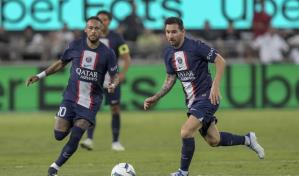 Neymar y Messi guían a PSG a comienzo triunfal