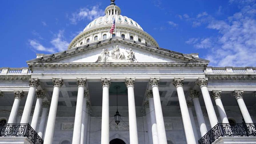 Demócratas del Senado aprueban paquete económico de Joe Biden Demócratas del Senado aprueban paquete económico de Joe Biden