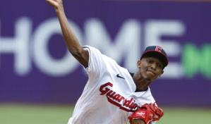 McKenzie lanza 8 entradas y Guardianes supera a Astros