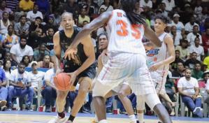 Eulis frisa el reloj biológico y juega al máximo nivel en cuarta década