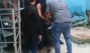 Conductora arrolla a dos hombres que jugaban dominó en el sector María Auxiliadora, uno falleció